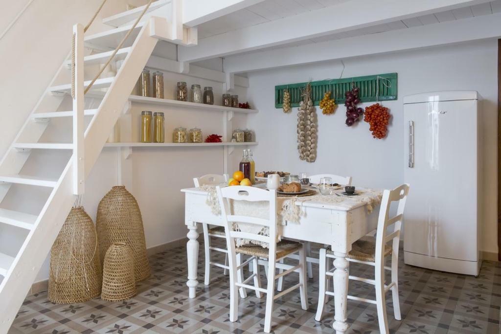Allure 84 - Little Gem In The Heart Of The Old Town Polignano a Mare Exterior foto